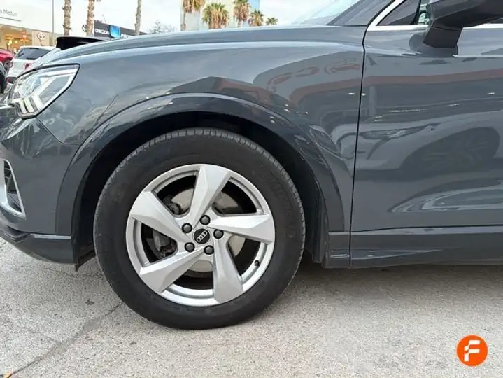 Audi Q3 2021, foto 23