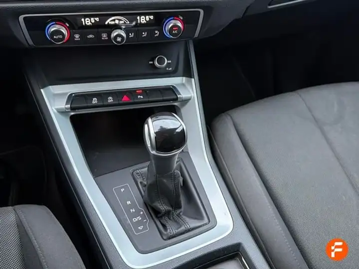Audi Q3 2021, foto 25