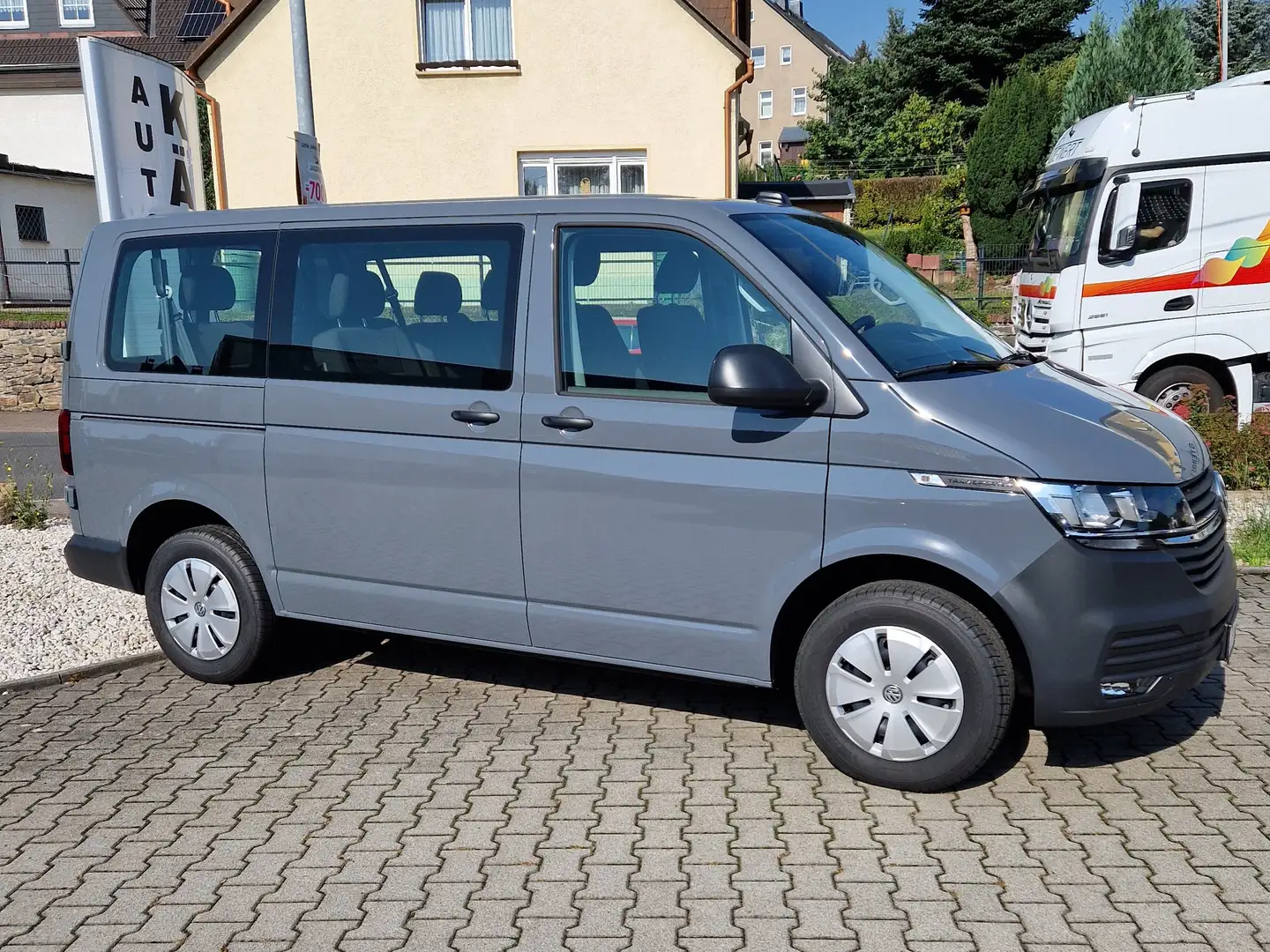 Volkswagen T6.1 Kombi 8-Sitzer, Klima, Tempomat, 4 Jahre Garantie Gri - 2