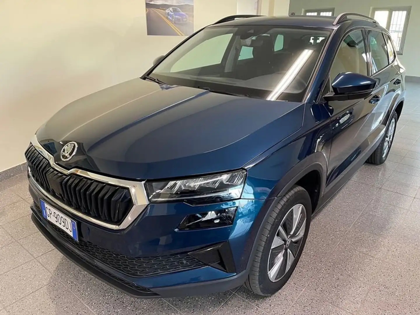 Skoda Karoq 2.0 TDI EVO SCR DSG Executive con "PROMO PLUS" Blu/Azzurro - 2