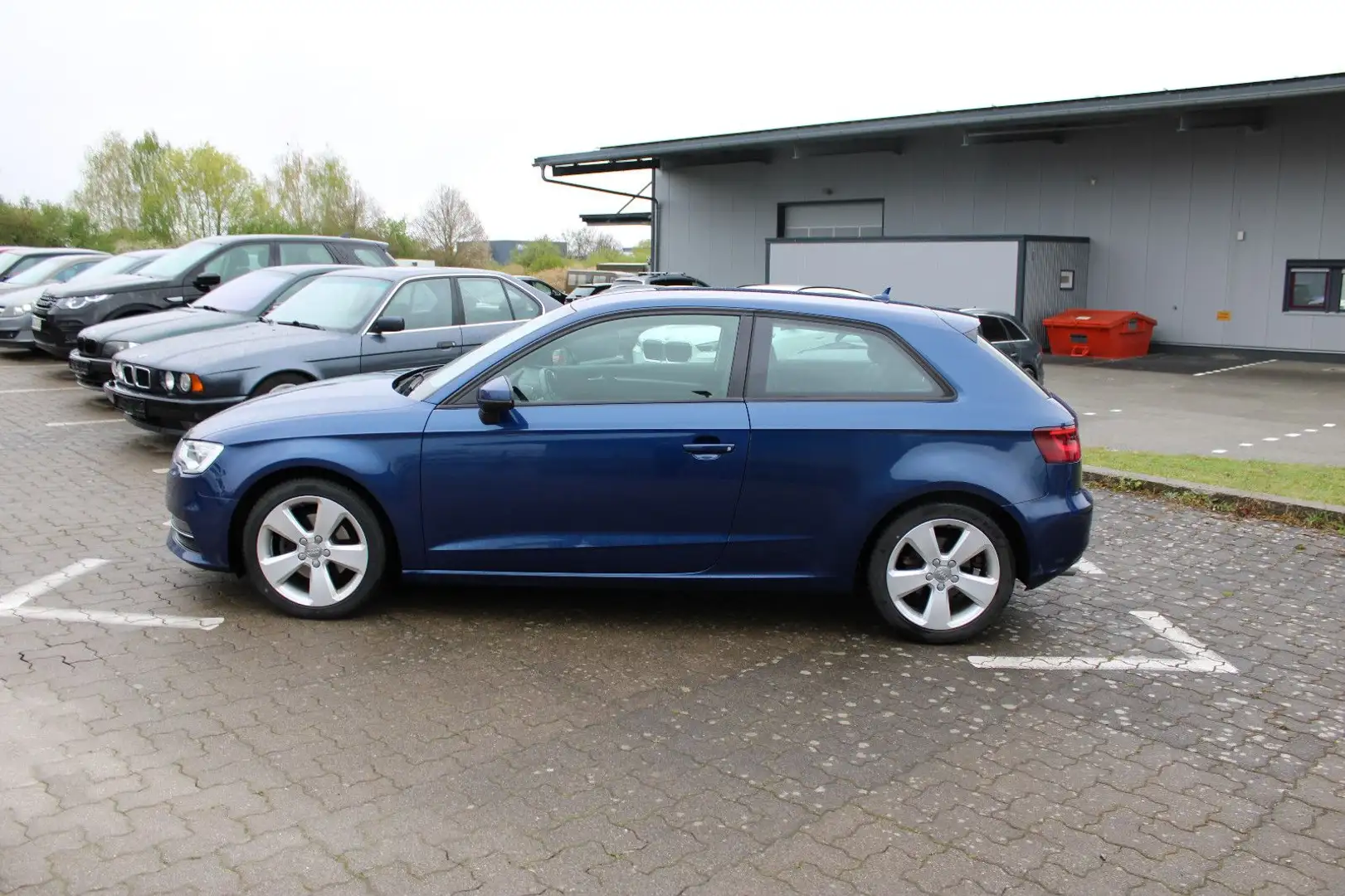 Audi A3 2.0 TDI Ambition*Automatik*LED*Sportsitze* Blau - 2