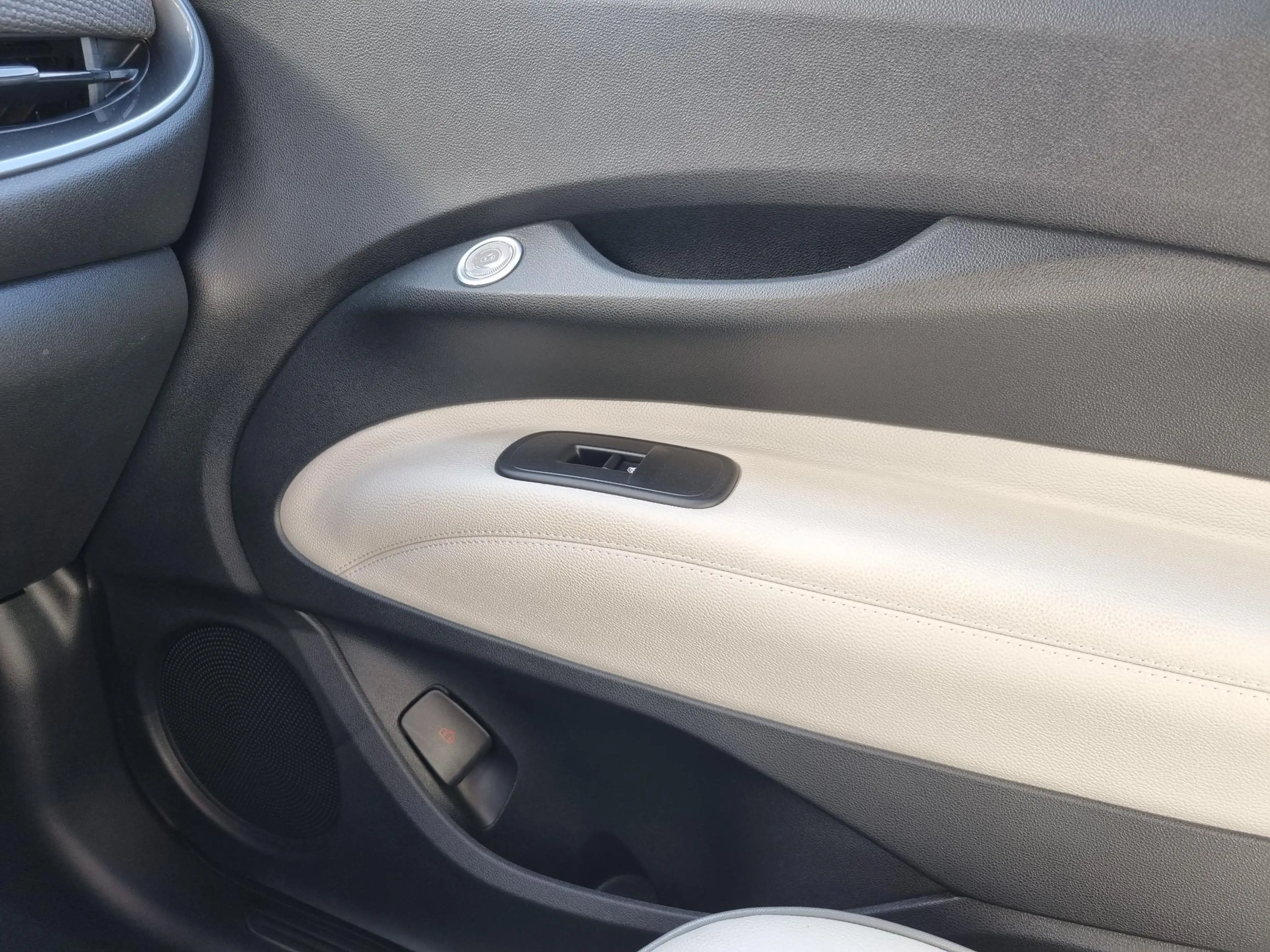 Fiat 500e Cabrio La Prima by Bocelli 42 kWh JBL / 17 INCH / — photo 11