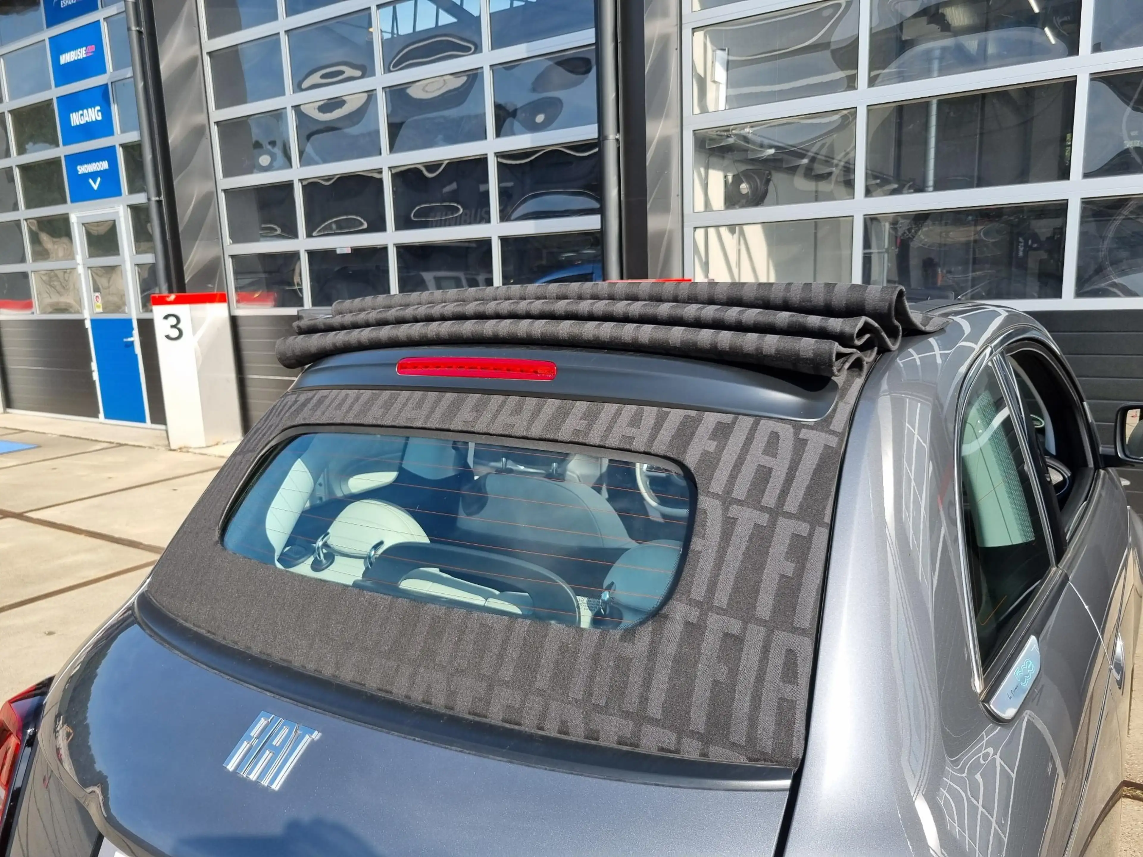Fiat 500e Cabrio La Prima by Bocelli 42 kWh JBL / 17 INCH / — photo 21