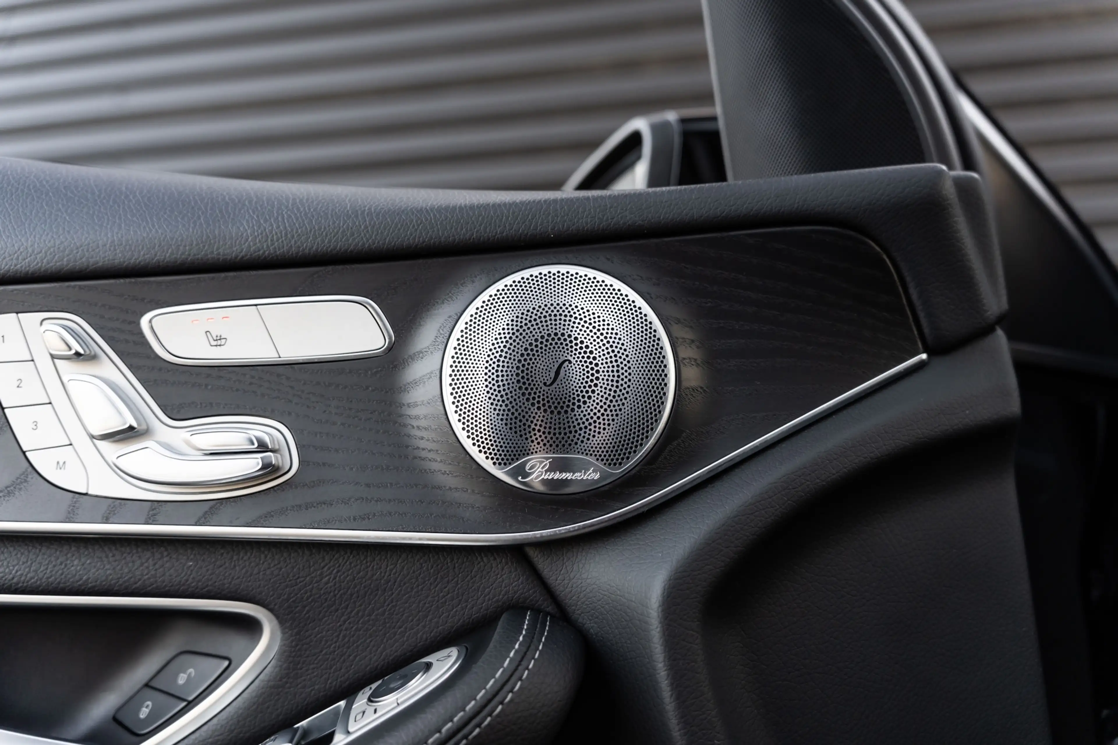 Mercedes-Benz GLC 350 350e 4MATIC AMG / PANO / MEMORY / BURMESTER / CARP — photo 16