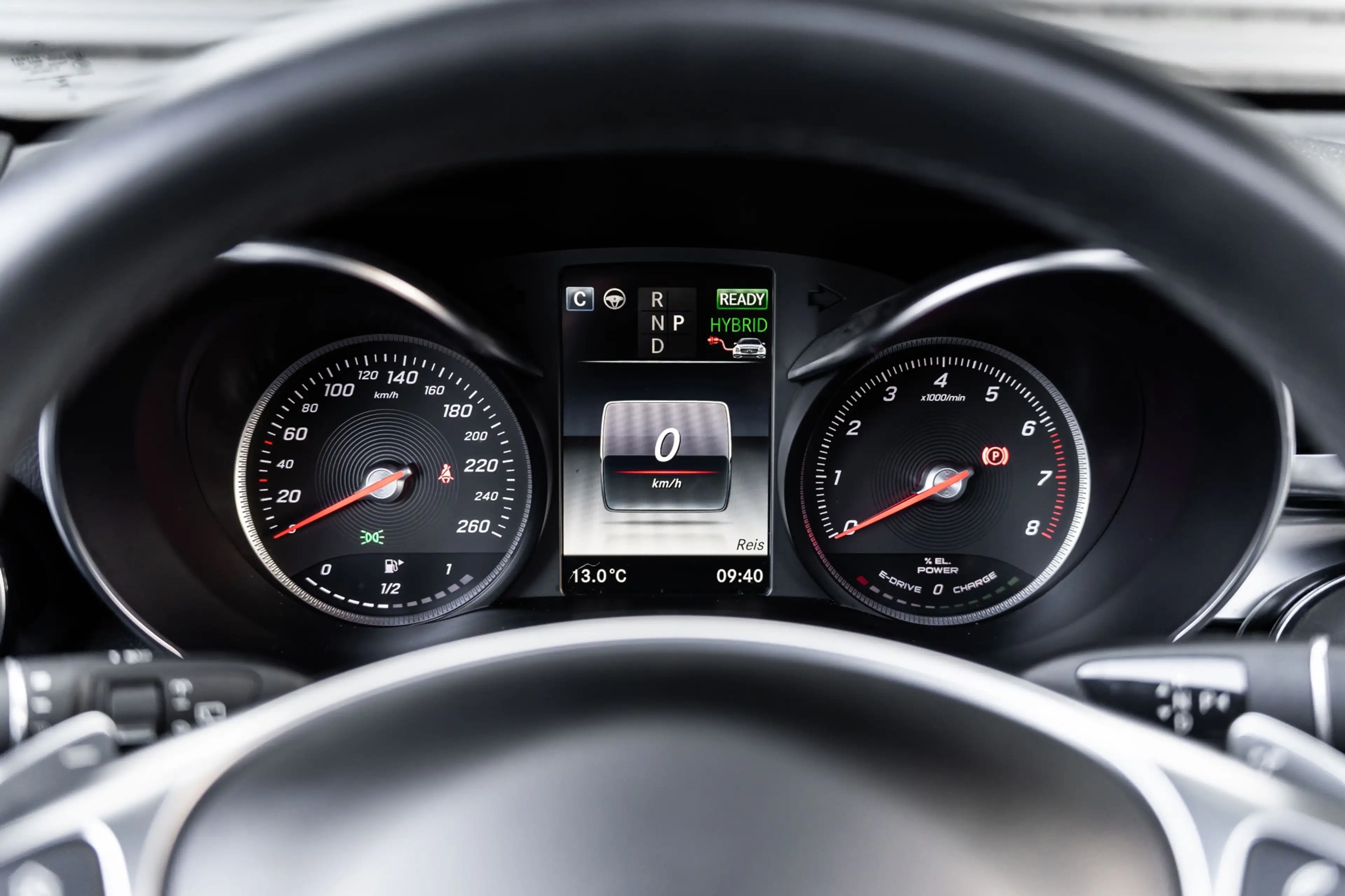 Mercedes-Benz GLC 350 350e 4MATIC AMG / PANO / MEMORY / BURMESTER / CARP — photo 30