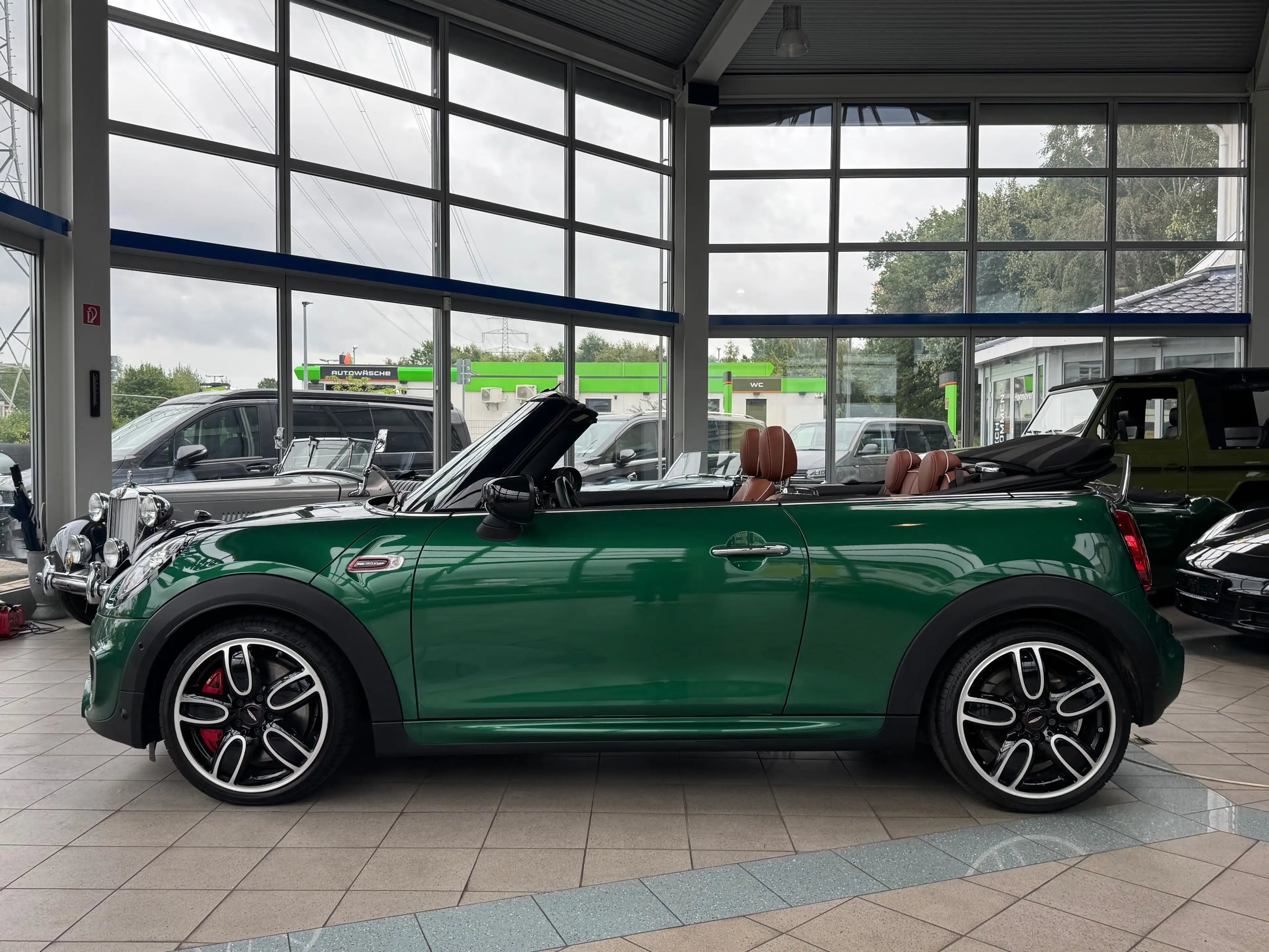 MINI John Cooper Works Cabrio John Cooper Works KAMERA/LED/AUTOM/HUD/H&K/LEDER — photo 6