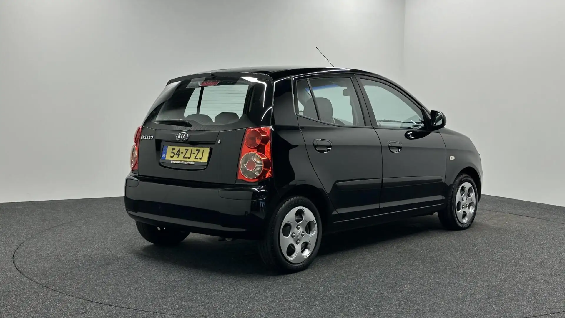Kia Picanto 1.0 X-tra AIRCO 5 DEURS. Noir - 2