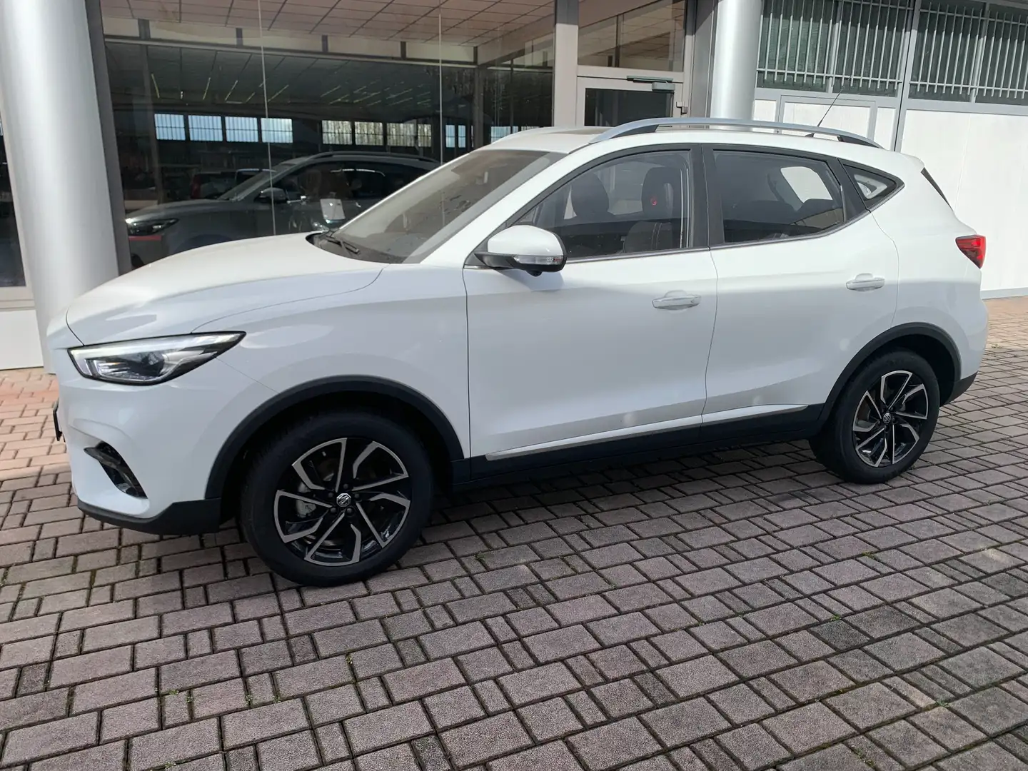 MG ZS ZS 1.0 Luxury TETTO APRIB. PANORAMICO Bianco - 1