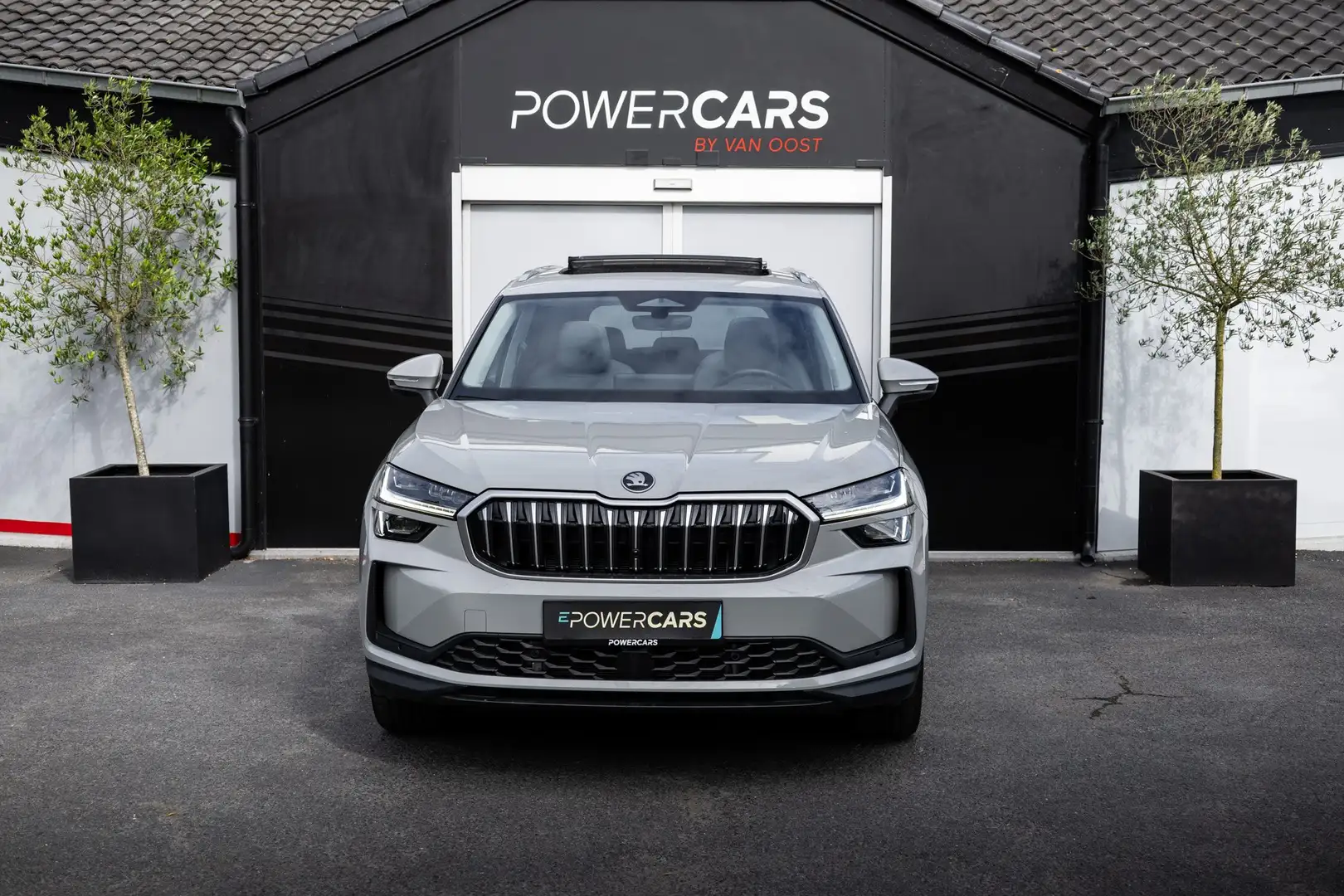 Skoda Kodiaq Kodiaq 1.5 PHEV |Pano|HUD|Camera|Memory|ACC|Matrix Grijs - 2