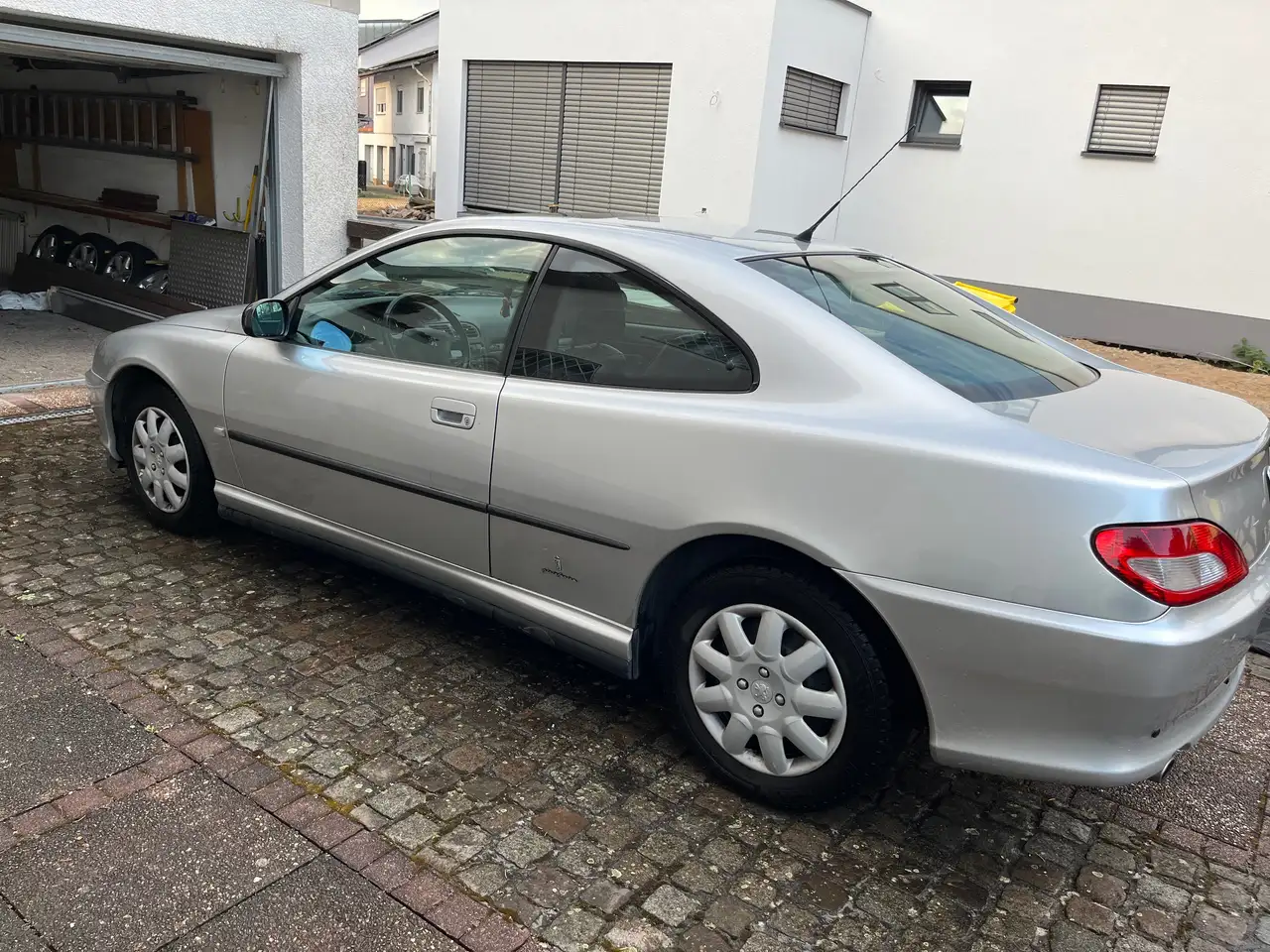 Peugeot 406 Coupe 2.0 16V, foto 2