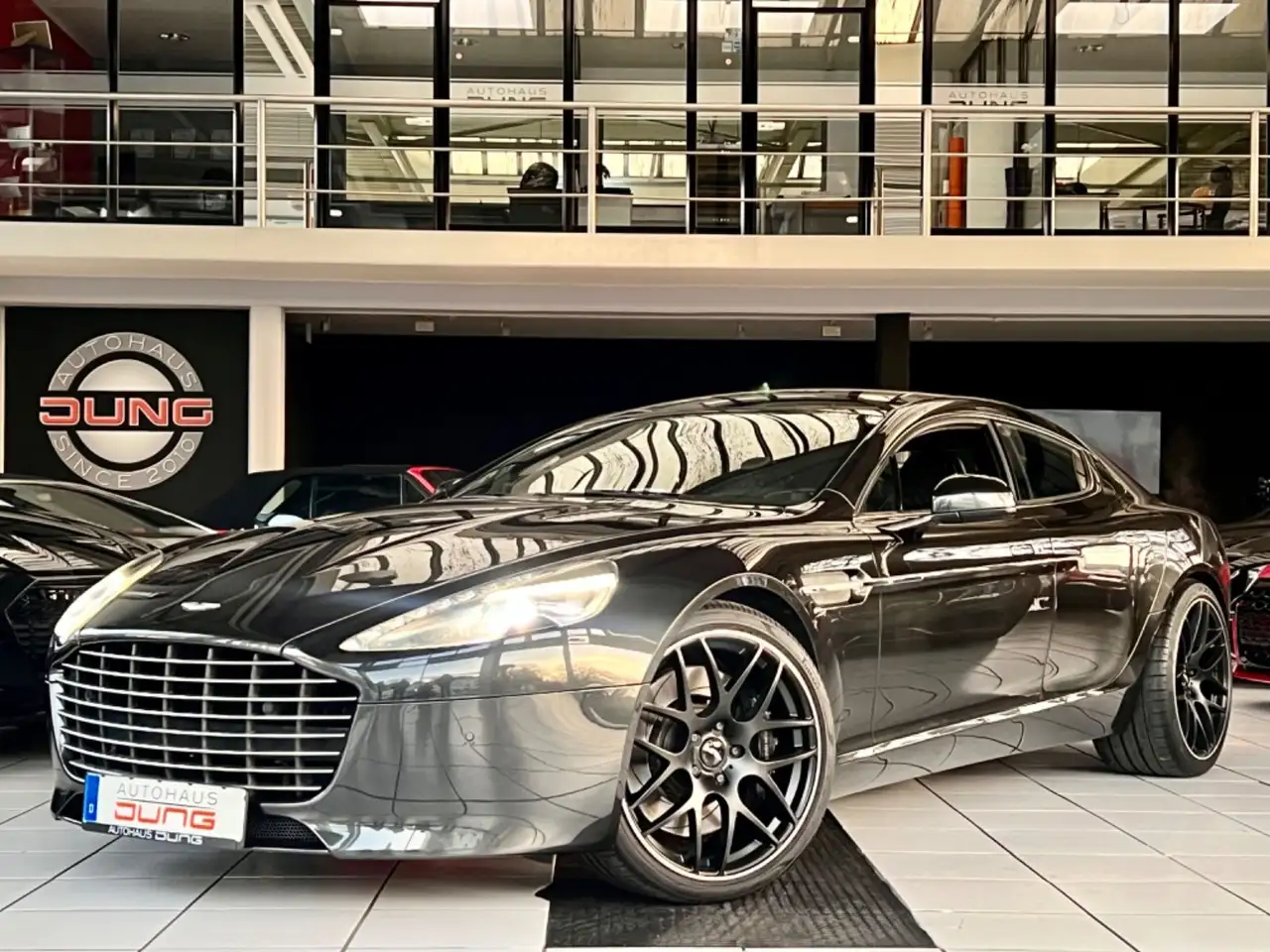 Aston Martin Rapide
