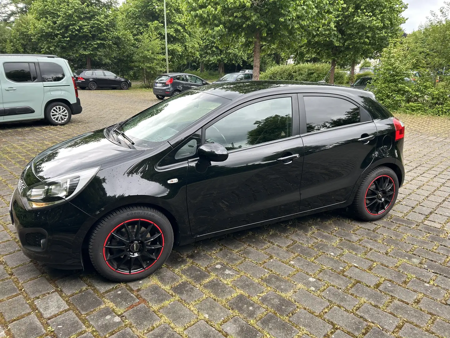 Kia Rio 1.2 Dream Team Edition - 1
