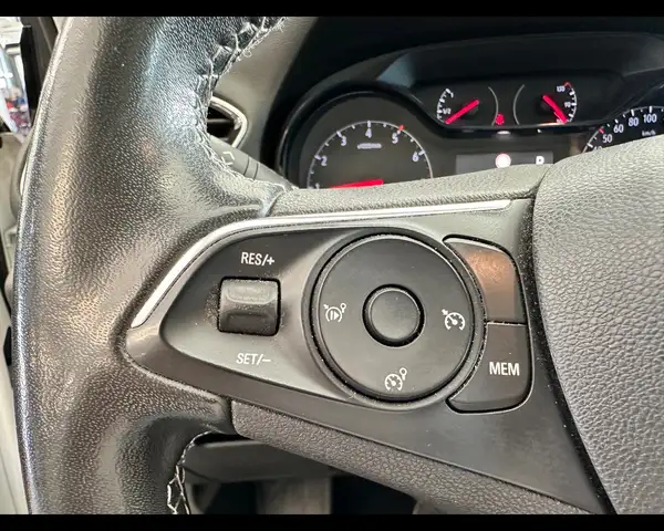 Opel Grandland X view 11