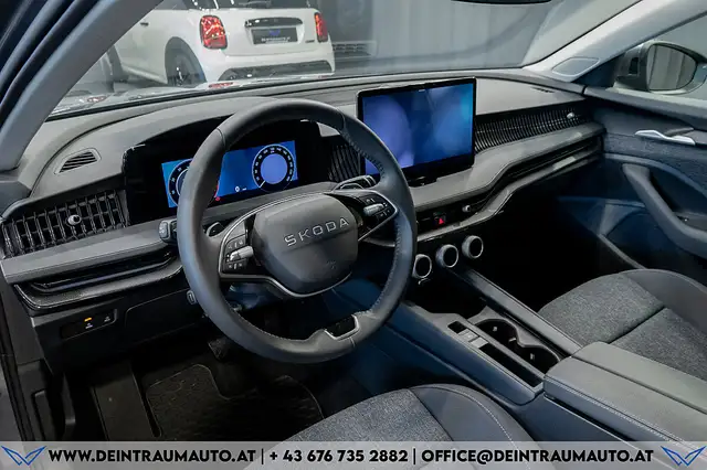 Skoda Superb view 15