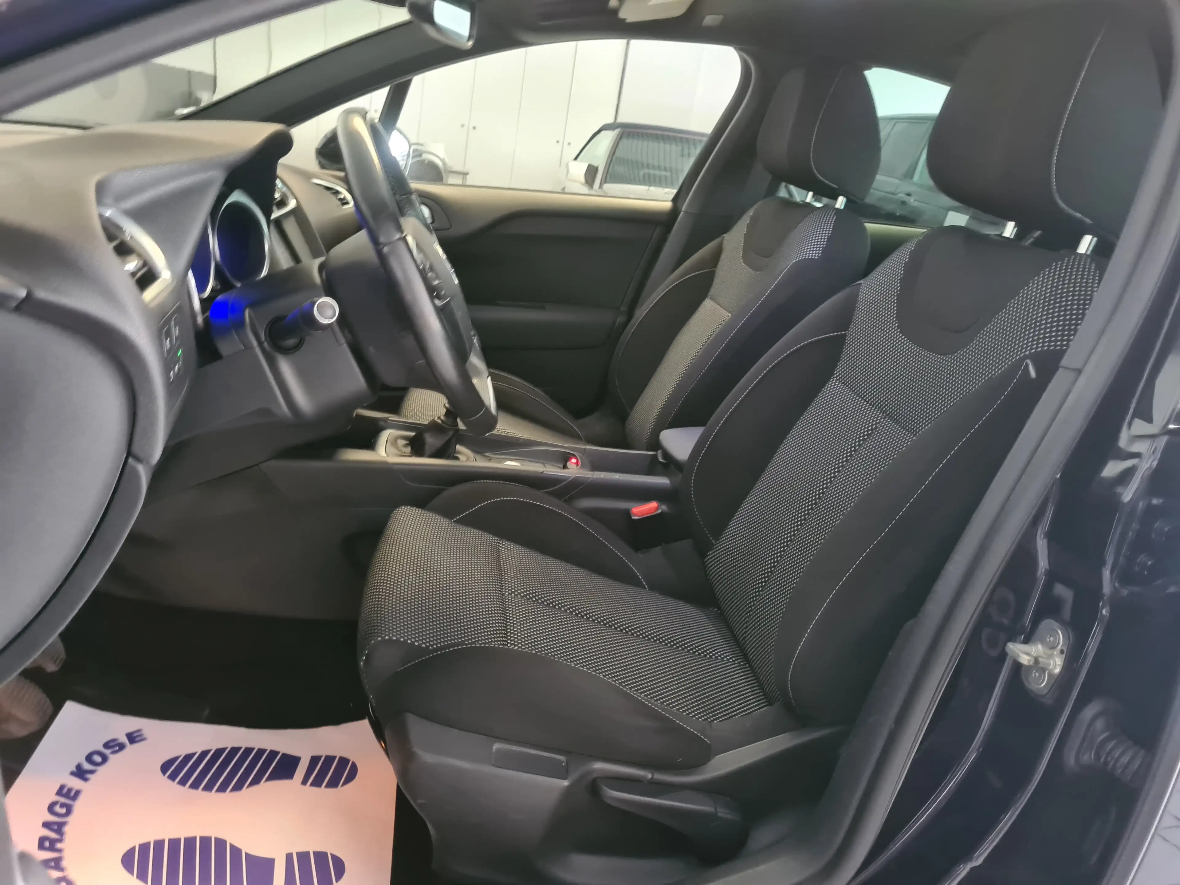 DS Automobiles DS 4 Crossback 1.2 PureTec/NAVIGATION/CAR-PLAY/1ERE MAIN/GARANTIE — photo 12