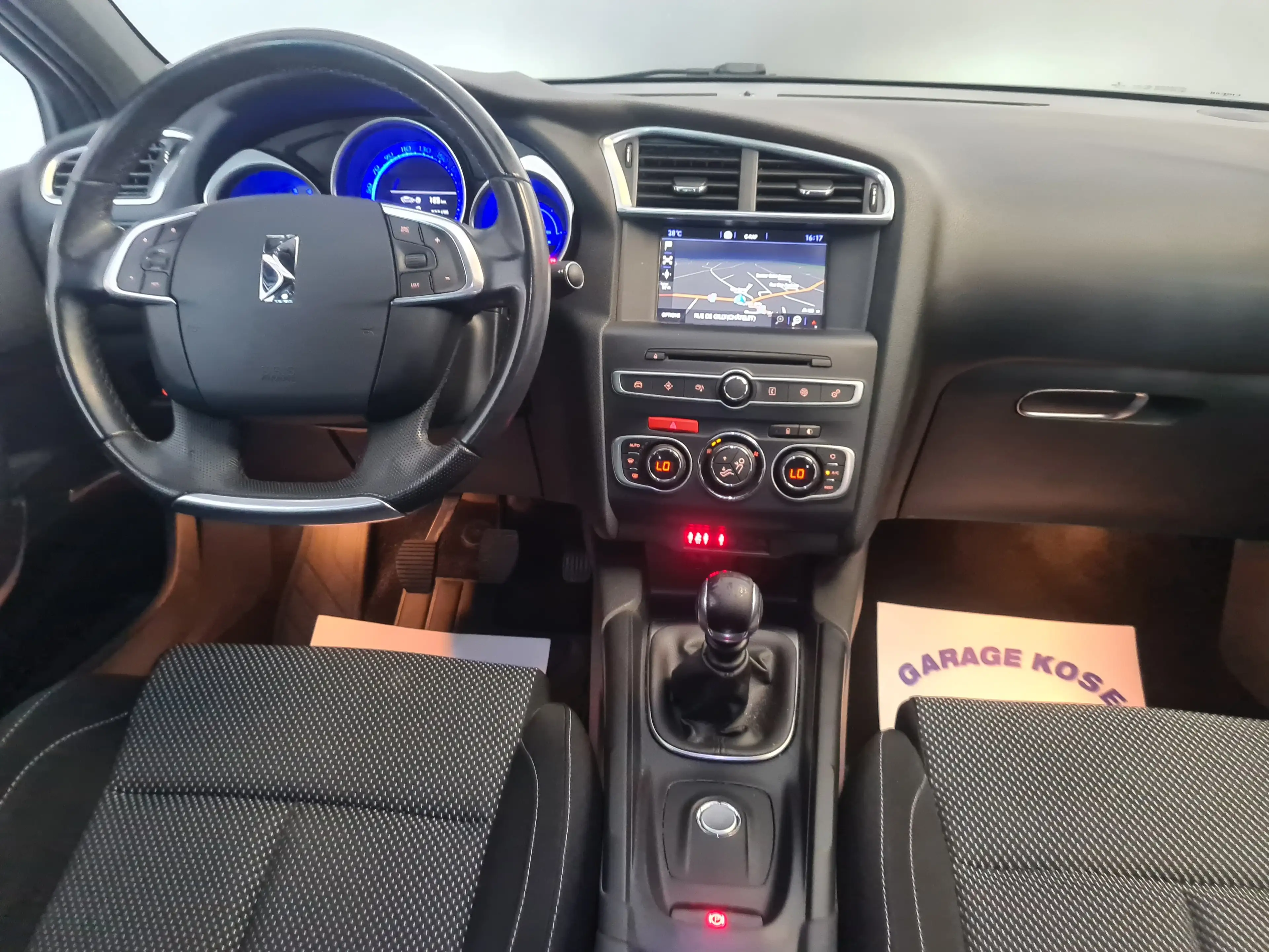 DS Automobiles DS 4 Crossback 1.2 PureTec/NAVIGATION/CAR-PLAY/1ERE MAIN/GARANTIE — photo 10