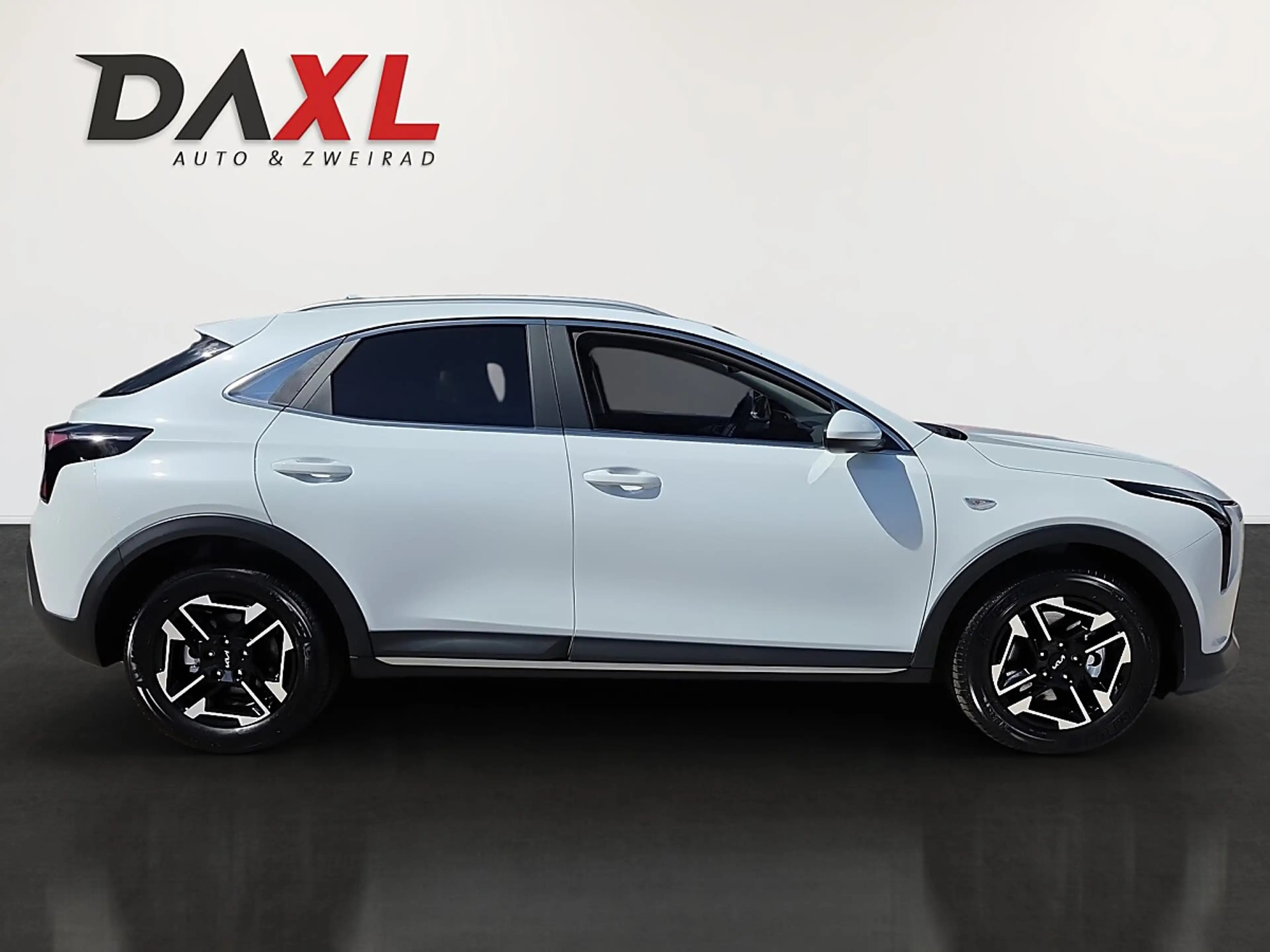 Kia XCeed Xceed 1,0 TGDI GPF Silber — photo 4