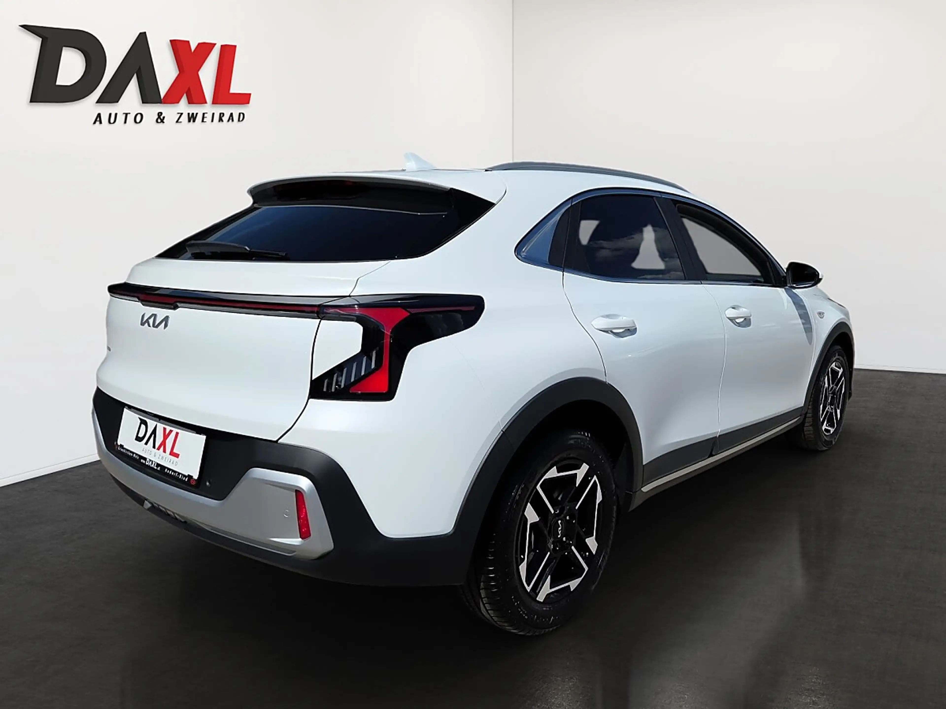 Kia XCeed Xceed 1,0 TGDI GPF Silber — photo 5