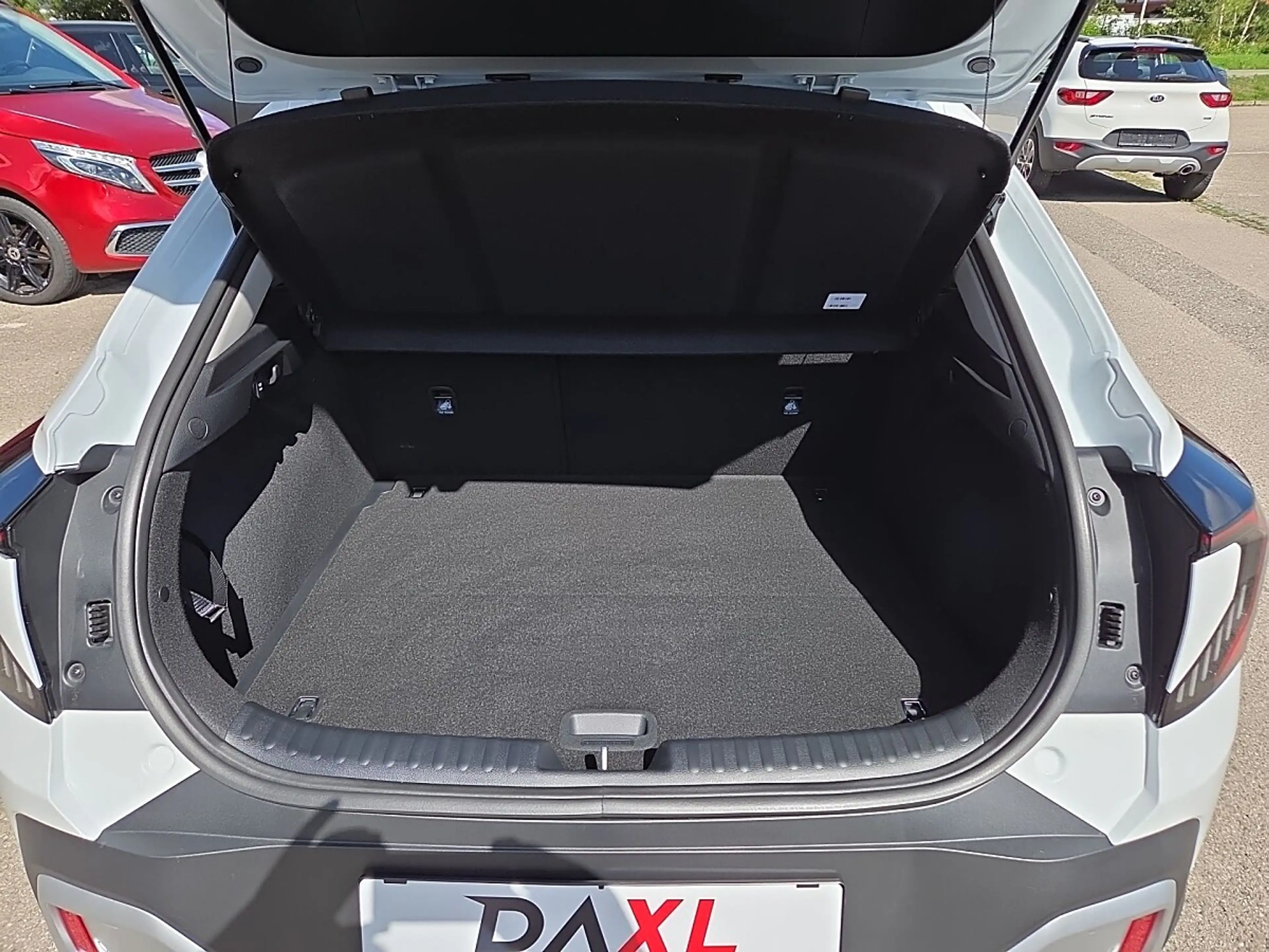 Kia XCeed Xceed 1,0 TGDI GPF Silber — photo 9