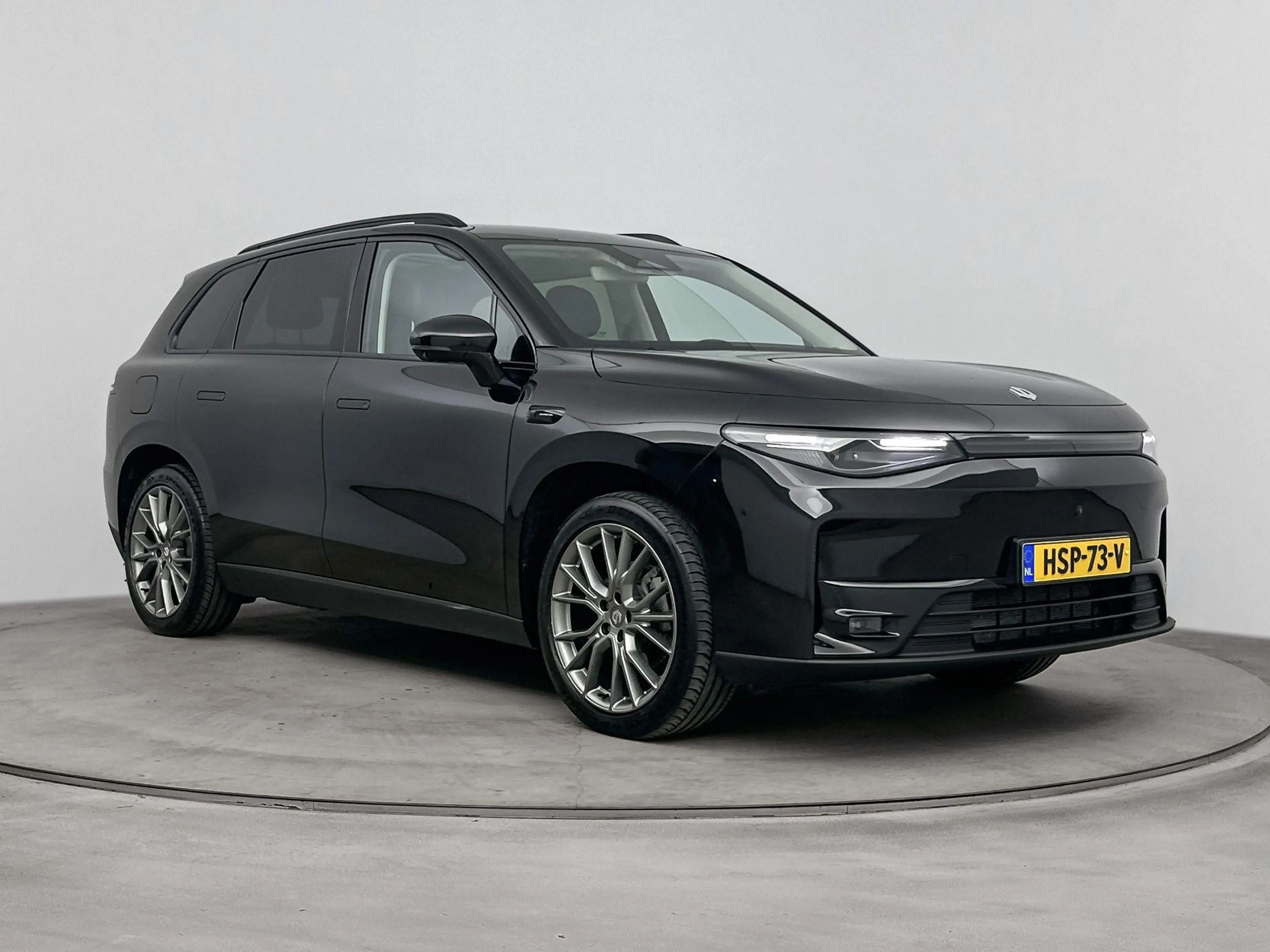 Leapmotor C10 Design REEV 28.4 kWh | Navigatie | 360 Camera | Le — photo 12