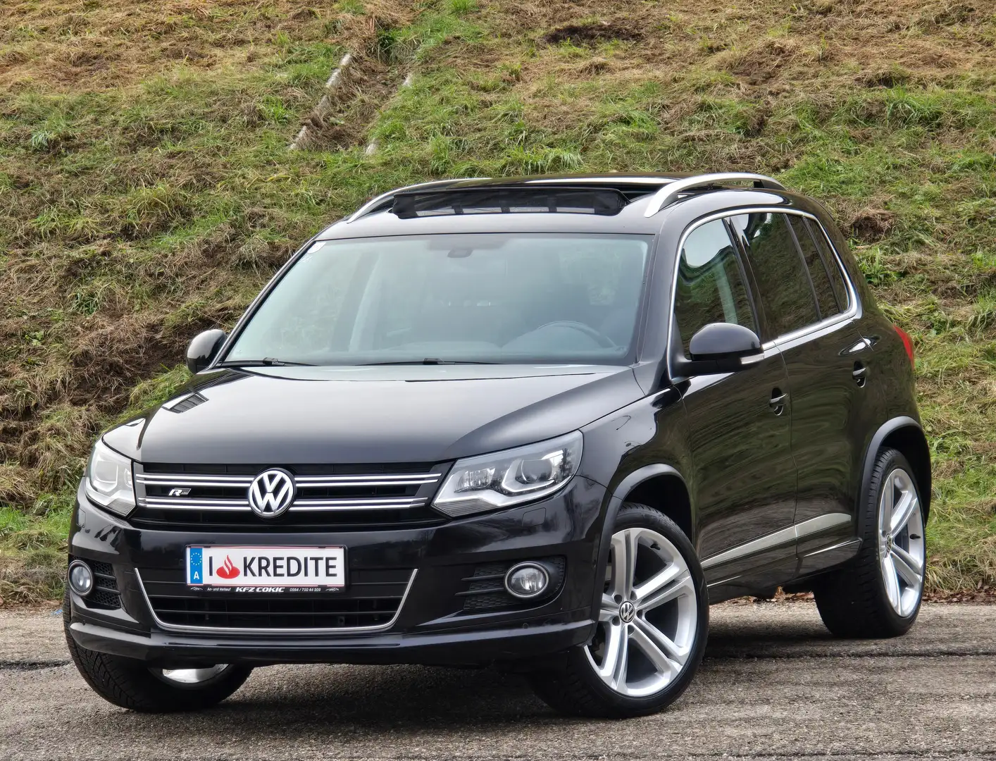 Volkswagen Tiguan Sport* Top* Kredit* R Line* Pano* Navi* Allrad* Schwarz - 1