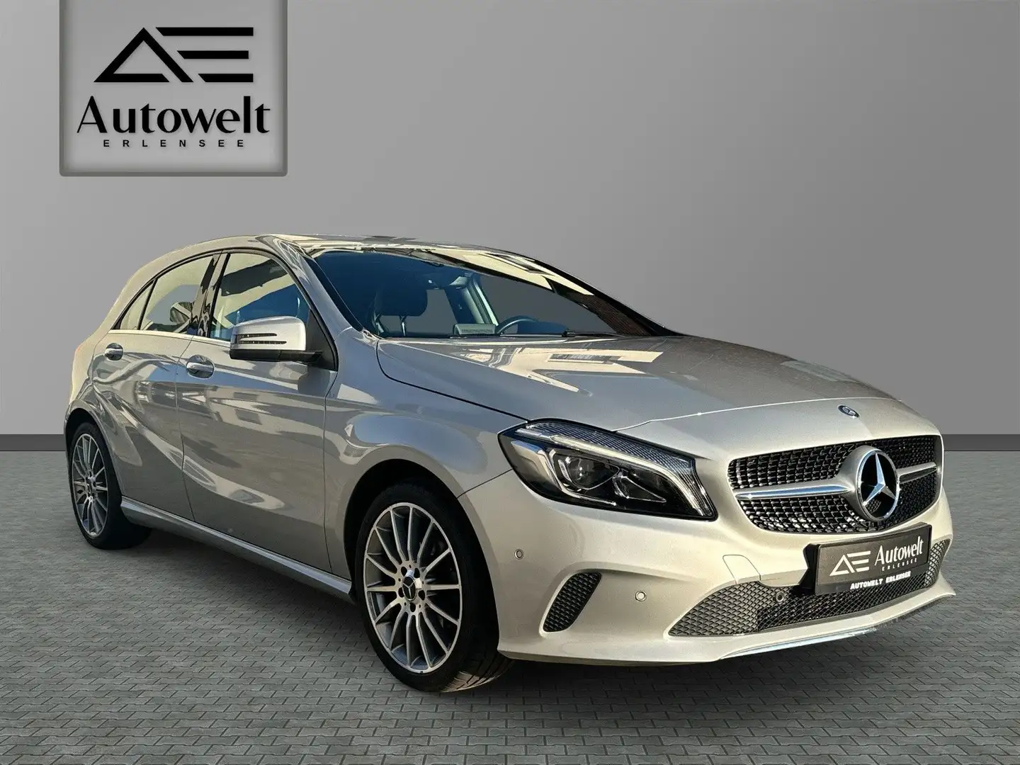 Mercedes-Benz A 200 BlueEfficiency*Navi*LED*Tempomant*Leder*SHZ*ALU Argent - 2