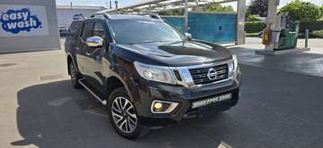 nissan np 300 navara Automatik only Afrika