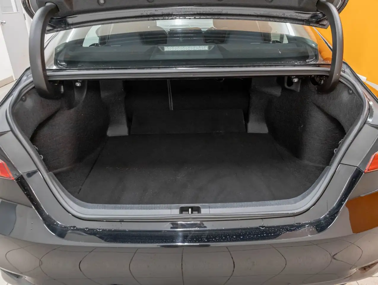 Toyota Camry снимка Toyota Camry