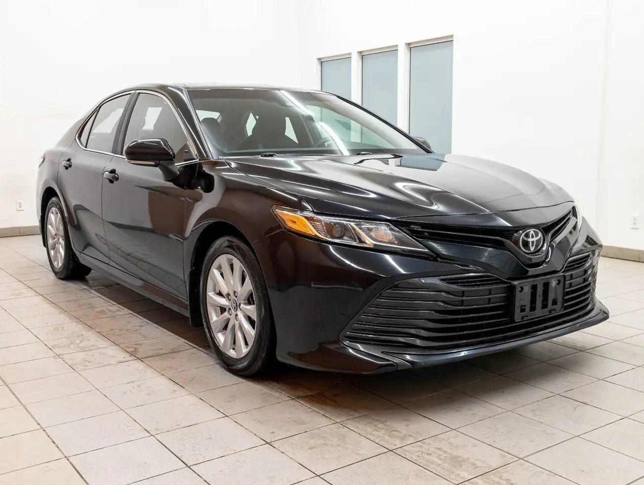 Toyota Camry снимка Toyota Camry