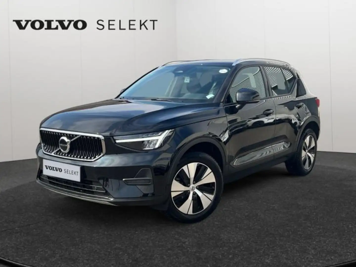 Volvo XC40 B3 Core / Essence Noir - 1