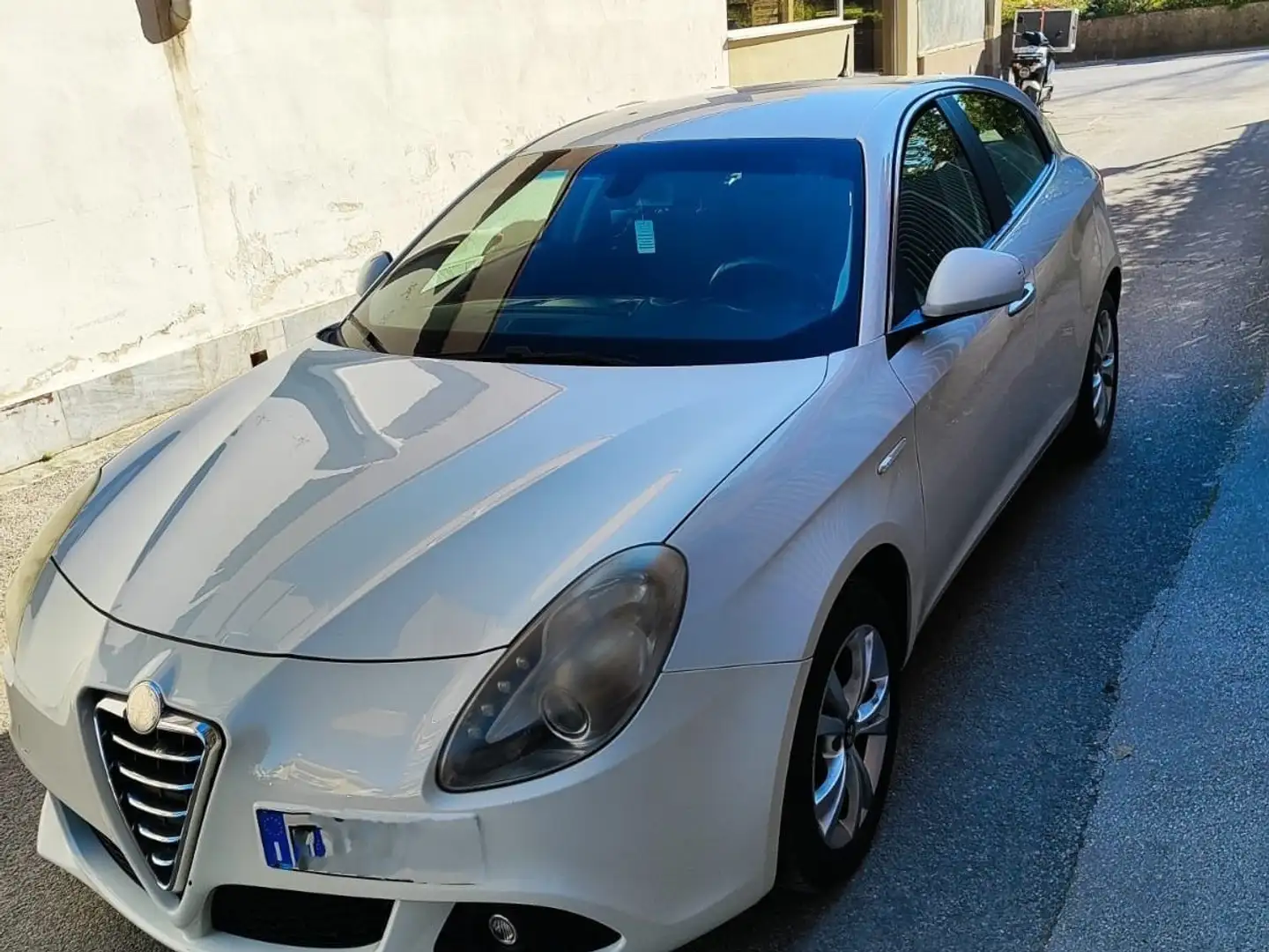 Alfa Romeo Giulietta 1.6 jtdm(2) Distinctive - 1
