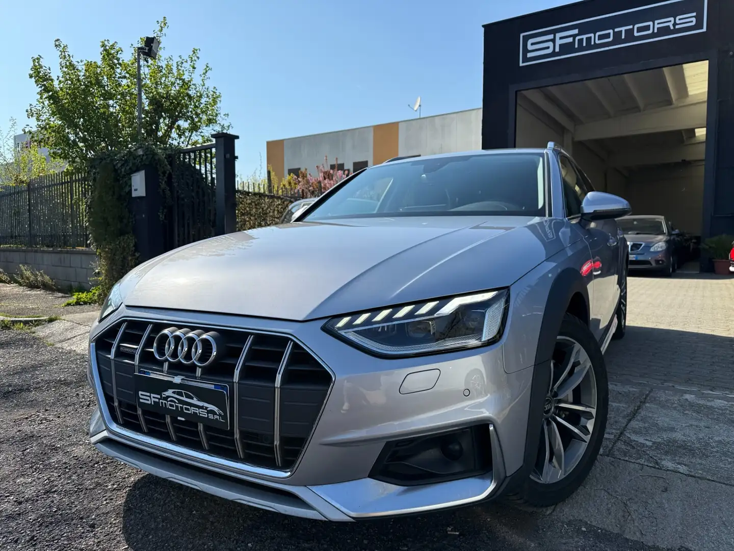 Audi A4 allroad A4 allroad 40 TDI 204 CV S tronic Identity Contras Stříbrná - 2