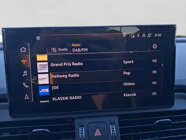 Audi Q5 view 13