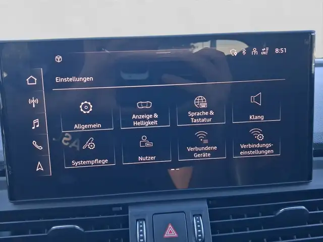 Audi Q5 view 14