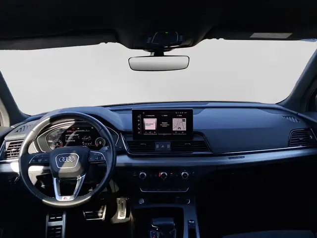 Audi Q5 view 5