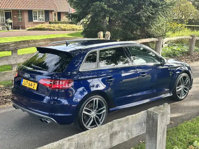 Audi S3 view 10