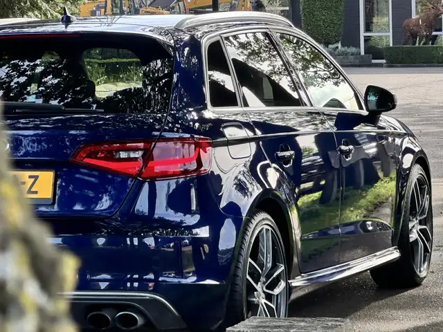 Audi S3 view 11
