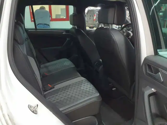Volkswagen Tiguan view 14