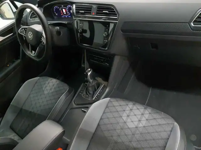 Volkswagen Tiguan view 9