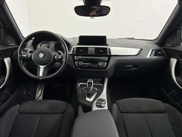 BMW 2 Series view 10