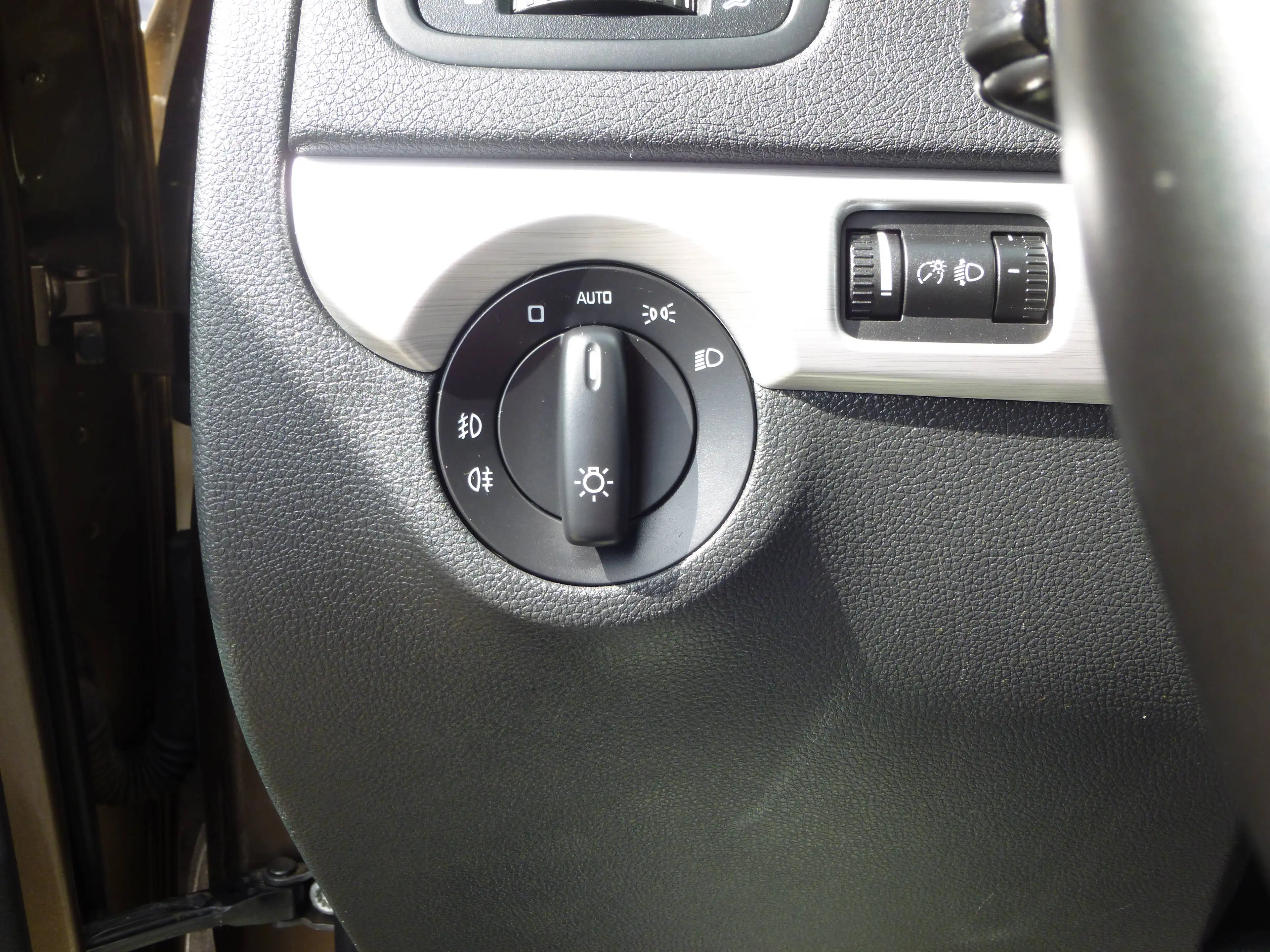 Skoda Yeti Ambition AHK Sitzheizung — photo 12