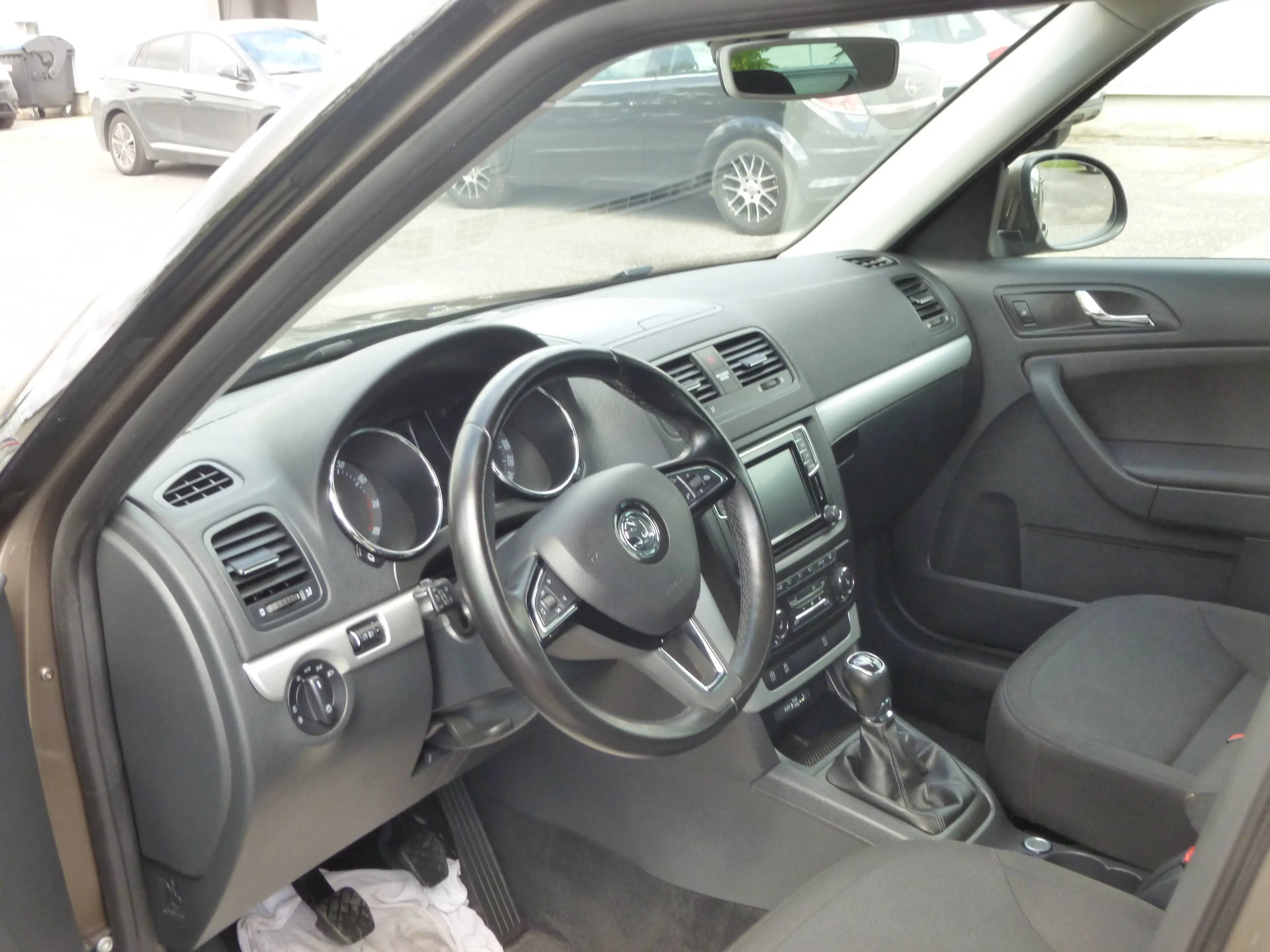 Skoda Yeti Ambition AHK Sitzheizung — photo 9
