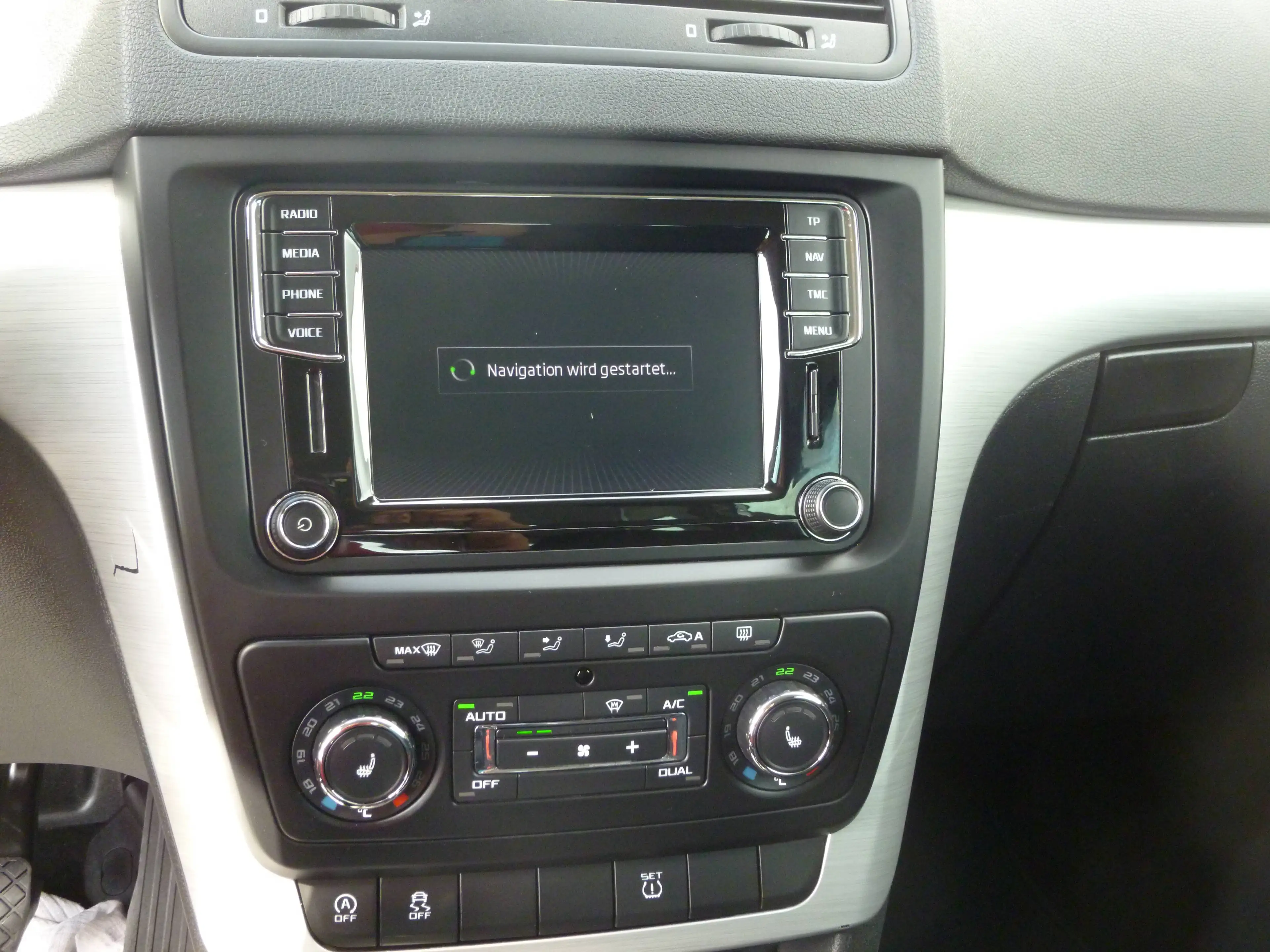 Skoda Yeti Ambition AHK Sitzheizung — photo 10