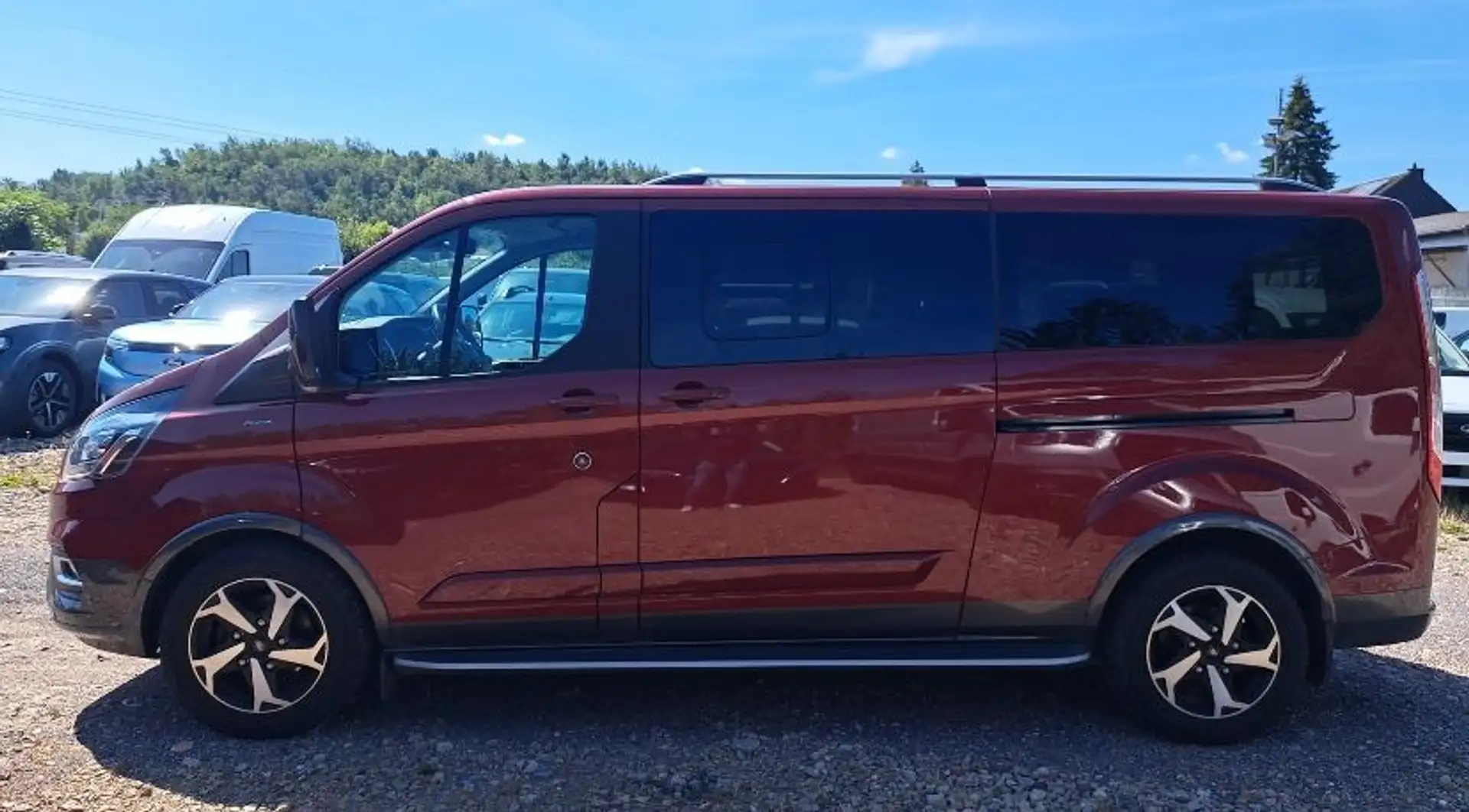 Ford Tourneo Custom Active L2 AHK 8-Sitzer Rouge - 1