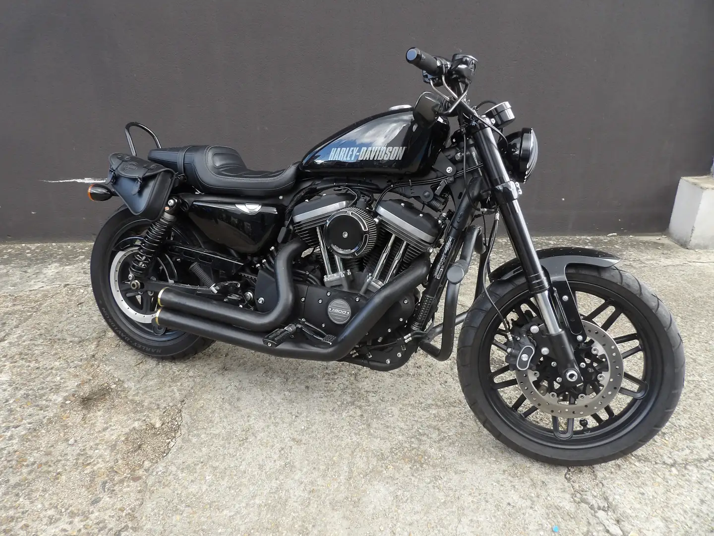 Harley-Davidson Sportster 1200 Noir - 1