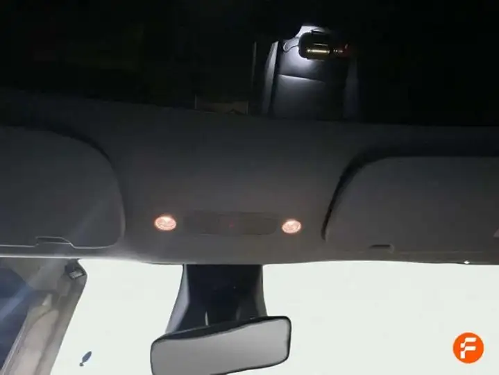 Tesla Model Y 2024, foto 32