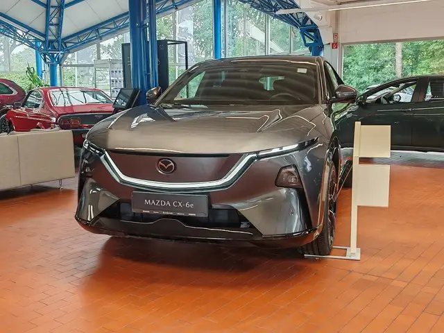 Mazda CX-6e