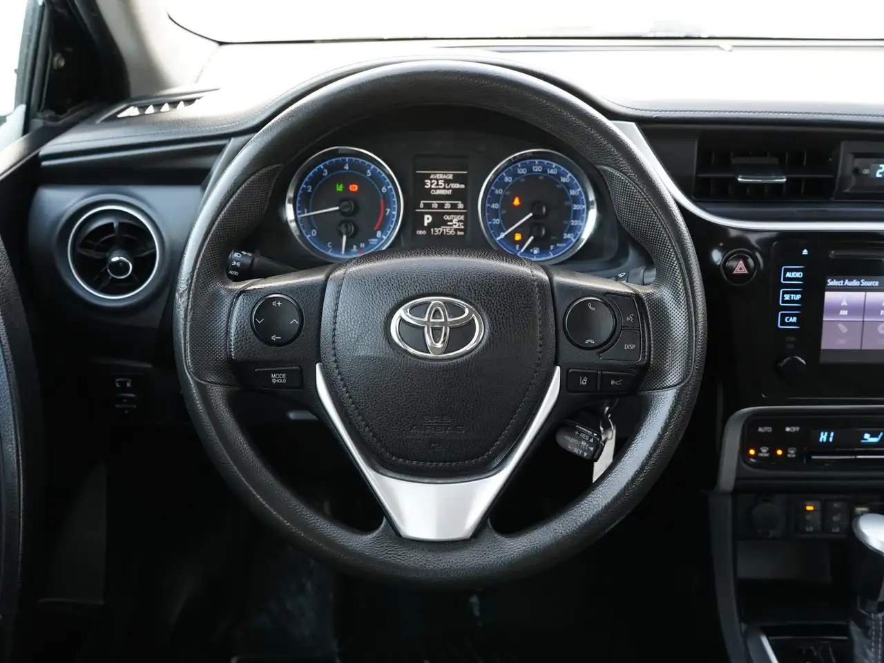 Toyota Corolla снимка Toyota Corolla