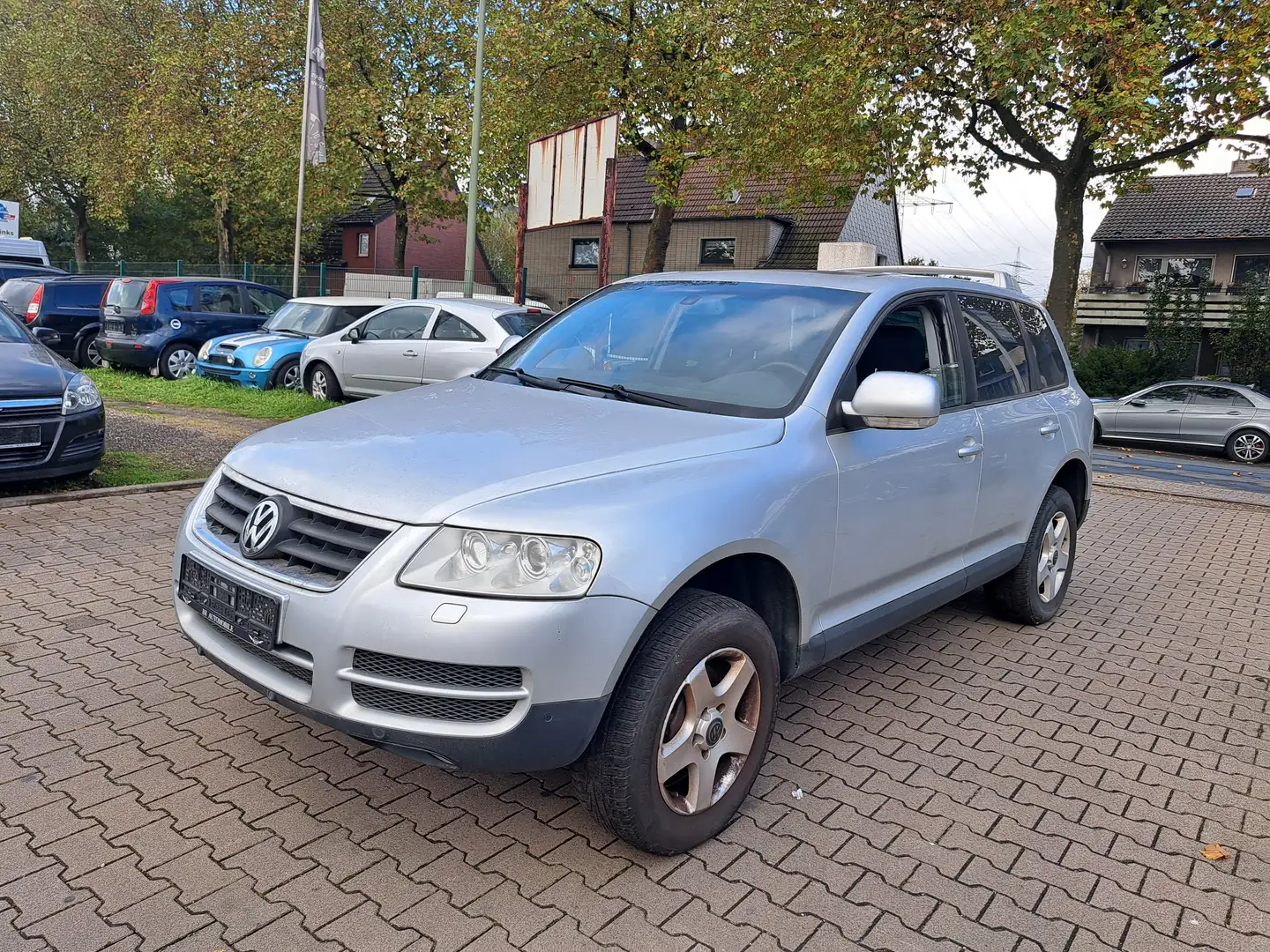 Volkswagen Touareg 3.2 V6 Automatik Individual Silber - 2