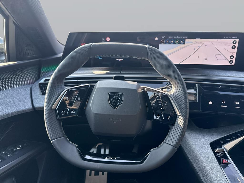 Peugeot 5008 E-5008 GT Elektromot — photo 14